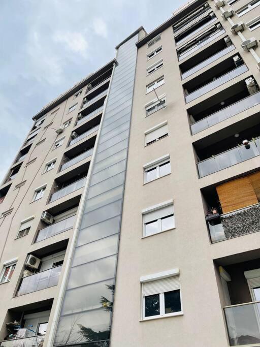 New Modern Rooftop Apartment-Free Private Parking Skopje Exterior photo